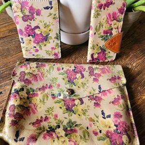 Patricia Nash Genuine Italian Leather Case W/ Matching Wallet & Pocket Calendar